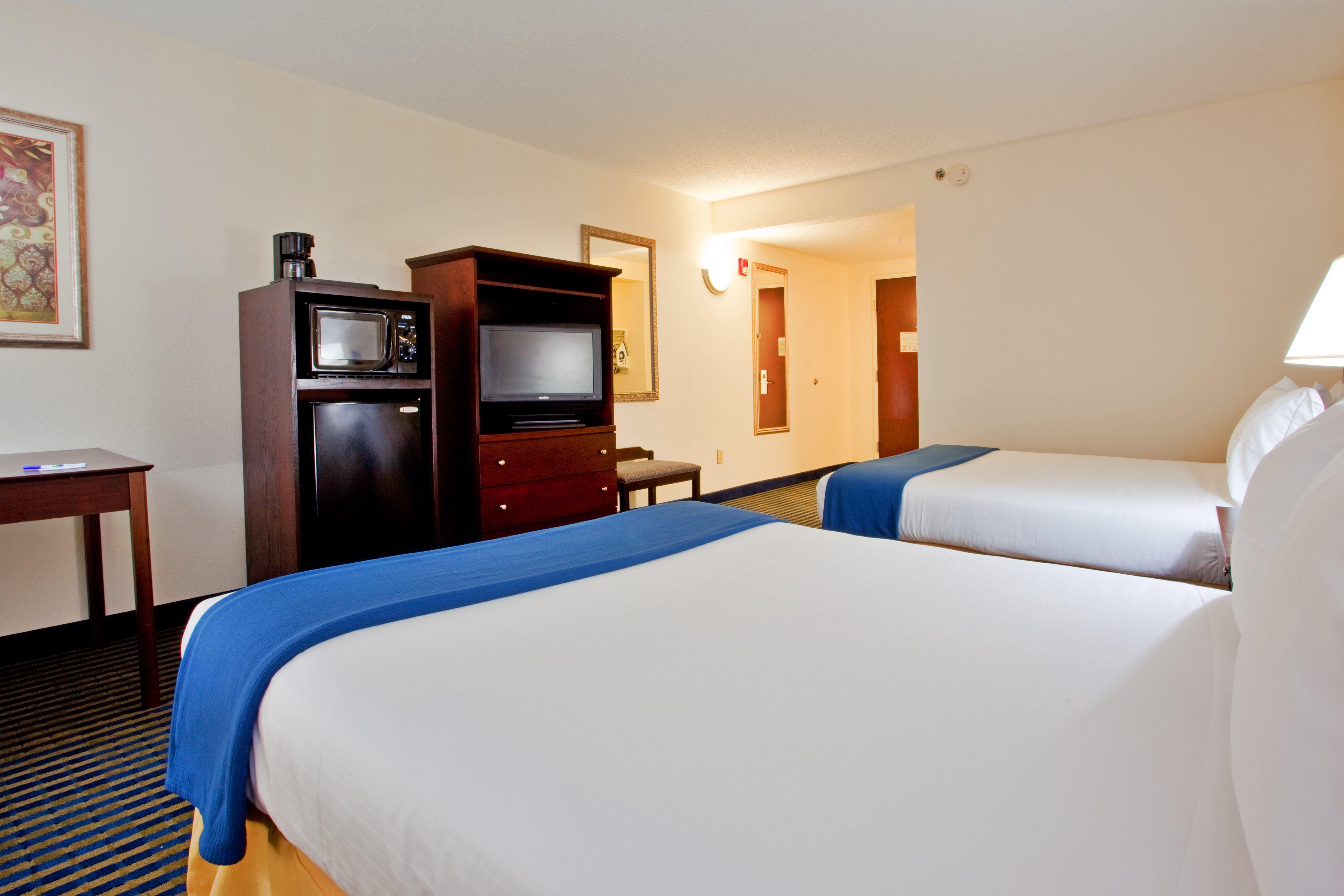 Holiday Inn Express & Suites Chesapeake By Ihg Ngoại thất bức ảnh