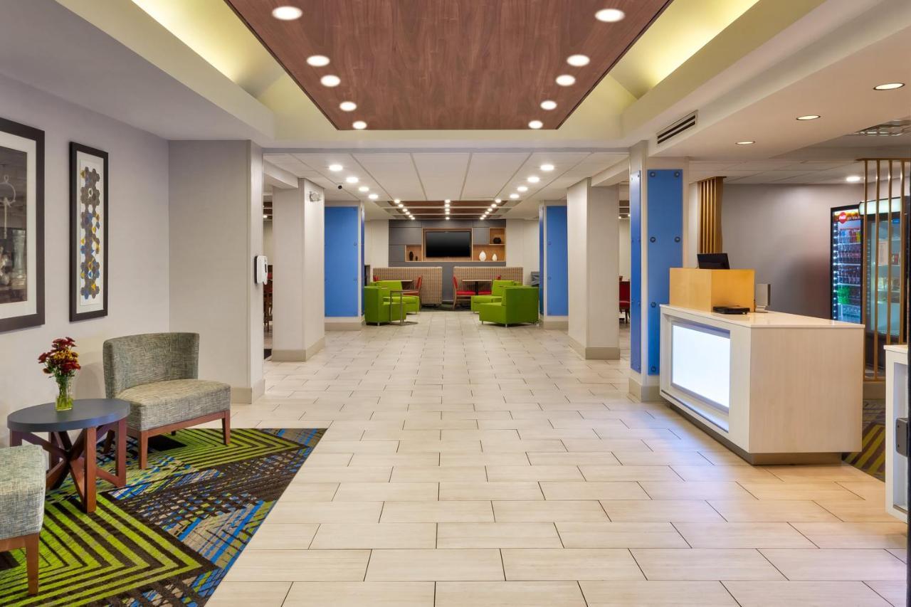 Holiday Inn Express & Suites Chesapeake By Ihg Ngoại thất bức ảnh