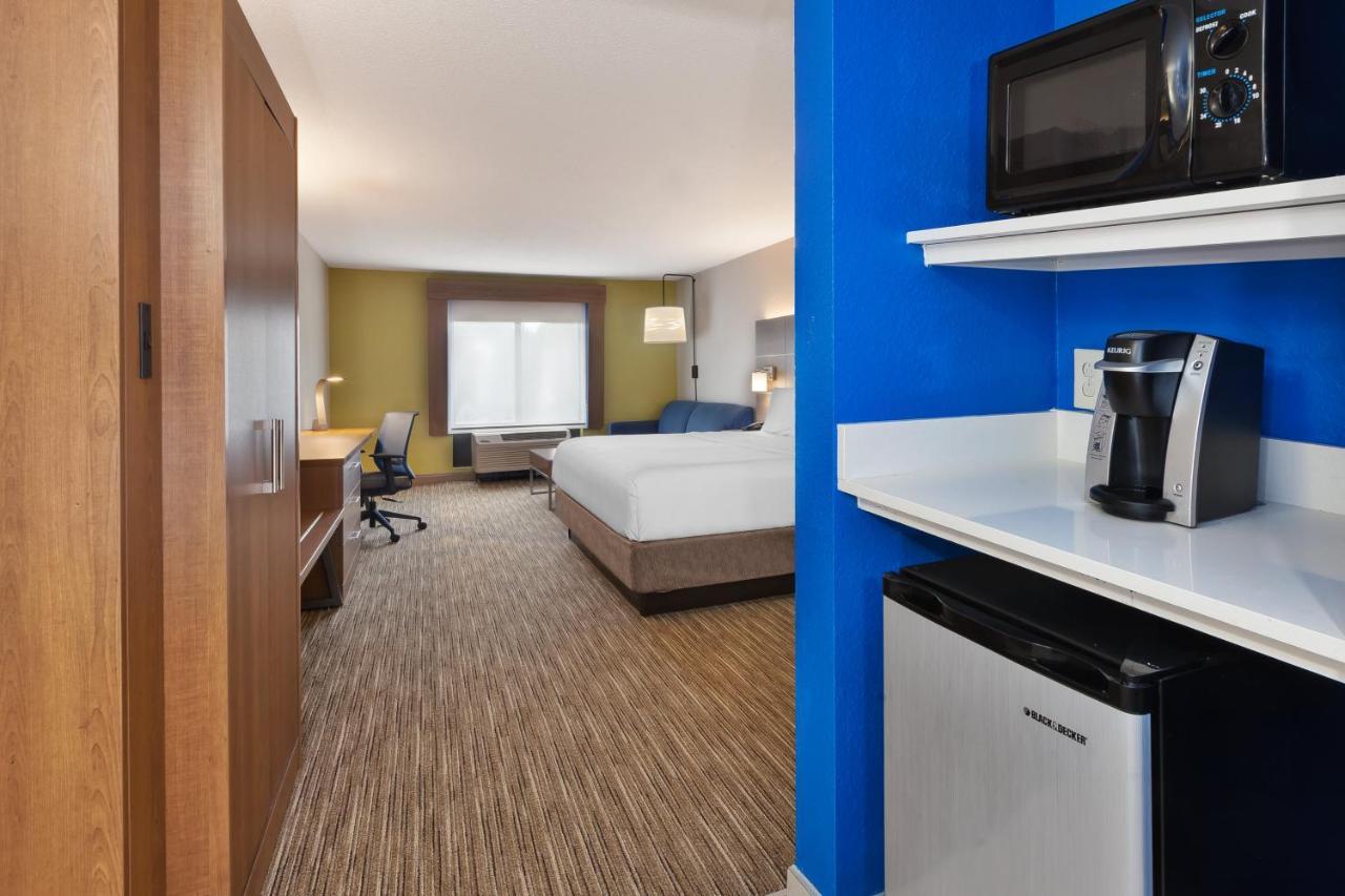 Holiday Inn Express & Suites Chesapeake By Ihg Ngoại thất bức ảnh